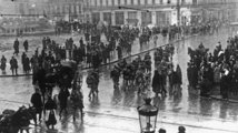 A központi hatalmak csapatai bevonulnak Bukarestbe, 1916. december 6. (kép forrása: mentalfloss.com)