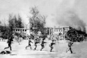 Vietnámi katonák bevonulása Phnompenbe, 1979. január (kép forrása: twilightontheolympicpeninsula.com)