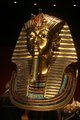 Tutanhamon fáraó híres arany halotti maszkja (kép forrása: wallpaperflare.com)