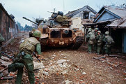 Amerikai csapatok a vietnámi Hue városában, 1968 februárjában (kép forrása: Flickr)