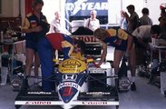 A Williams-Honda csapat boxa, Nigel Mansell versenyautója, 1986.