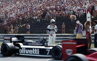 Riccardo Patrese, a Brabham-BMW csapat versenyzője a rajt előtt, 1986.