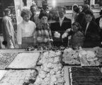 Vajas sütemények boltja a mai Teréz körúton (1961)