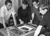 Albert Flórián, Szűcs Lajos, Novák Dezső, Varga Zoltán, a Ferencváros labdarúgói az FTC-klubházban, 1968. (Fortepan/Fortepan)