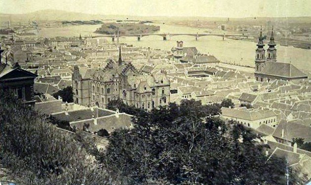 A Margit-híd a Várból nézve, 1876 körül (Wikipédia/ Tambo/ CC BY-SA 3.0)