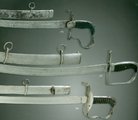 Gyalogostiszti szablya, huszártiszti szablya és gyalogostiszti kard a 19. századból