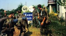 Horvát katonák Knin határában