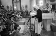 A magyar katolikus egyház meghívására hazánkba is ellátogatott Teréz anya (1989)