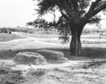 Voulet és Chanoine sírja a nigeri Maijirgui falu közelében, 1906.