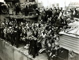 Az Altmarkról kiszabadított brit tengerészek úton hazafelé