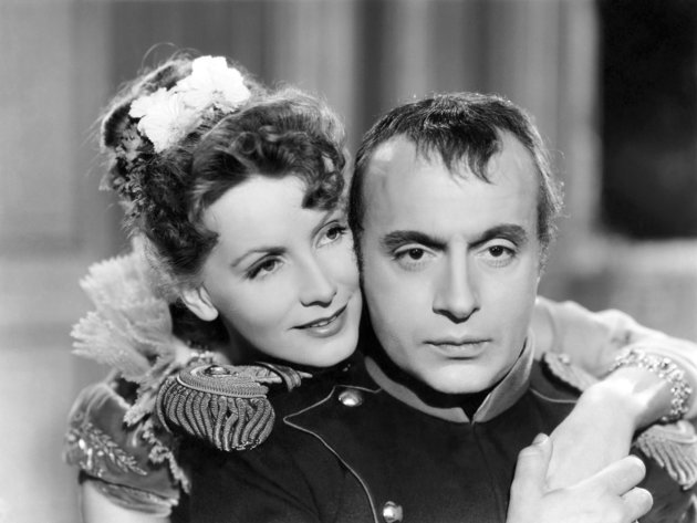 Charles Boyerrel a Walewska grófnő című filmben (1937)