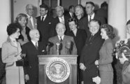 Truman elnök az amerikai filmipar 50. évfordulóján köszöntötte a szakma krémjét – köztük Zukor Adolfot is (1951)