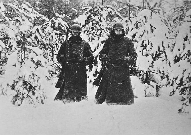 Az elemekkel küzdő náci katonák (Kép forrása: Wikipédia/ Wlhelm Gierse/ CC BY 3.0)