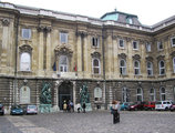 A Budapesti Történeti Múzeum bejárata