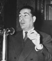 1959-ben már az elnöki rendszer – Charles de Gaulle – ellenzékében politizált
