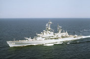 Az amerikai USS Belknap cirkáló