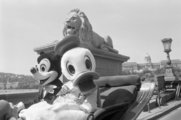Mickey és Donald budapesti látogatása 1989-ben (Kép forrása: MTI/ Földi Imre)