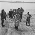 Szivarral a Rajna partján, 1945. március 25-én