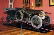 A Gräf & Stift sportkocsi a Bécsi Hadtörténeti Múzeumban (forrás: wikipédia / Andrzej Barabasz (Chepry) / CC BY-SA 3.0)