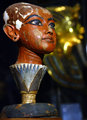 A Howard Carter által 1922-ben talált Tutanhamon-fejszobor