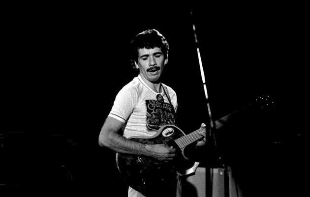 Santana a színpadon Hamburgban, 1973. (kép forrása: Heinrich Klaffs / Flickr / CC-BY-SA)