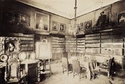 Az erdélyi nagyszentmiklósi Nákó-kastély, könyvtár. A felvétel 1895-1899 között készült. (Fortepan / Budapest Főváros Levéltára.)