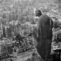 Drezda romjai a pusztító 1945 februári szövetséges bombázást követően (Deutsche Fotothek‎ / CC BY-SA 3.0)