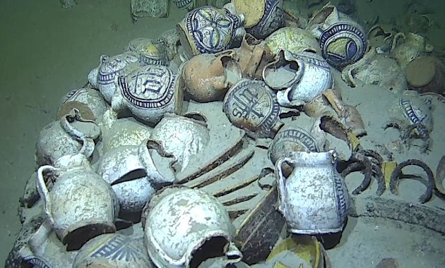 hajóroncs, edények