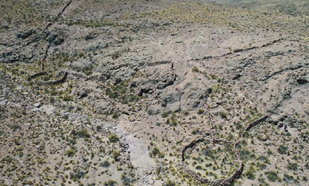 Légi felvétel a fenti kettős chacuról  (Forrás: Exeteri Egyetem)