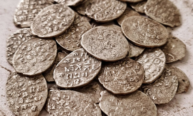 Húszezer ezüstérme a 16. századi, moszkvai kereskedő házában