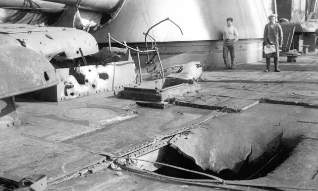 A kiépülő diktatúra és a hadikommunizmus vezetett az 1921-es kronstadti...