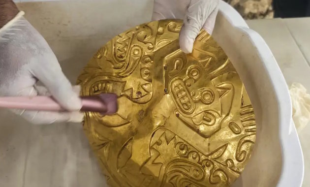 Aranytárgyakban gazdag elit sírt tártak fel a panamai El Caño régészeti parkban