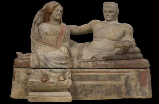 Az etruszk urna restaurálása megmutatja az ókori szobrászat színeit