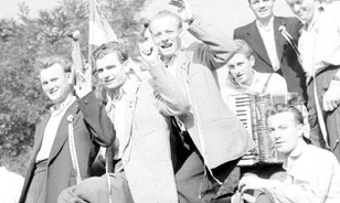 Meghúzzuk a zamzigot és átgémblizünk a taccson