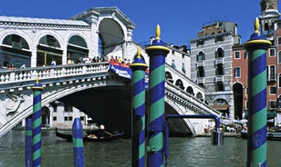 Patkányinvázió a velencei Rialto hídon