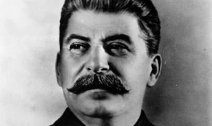 Szembenézés a sztálini múlttal