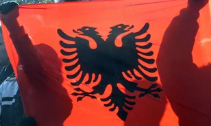 Albániában megnyitják a titkosszolgálati aktákat