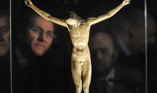 Drámaian lecsuklik Michelangelo Krisztusának feje