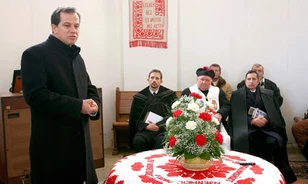 Kopjafa az 1849-es nagyenyedi vérengzés emlékére