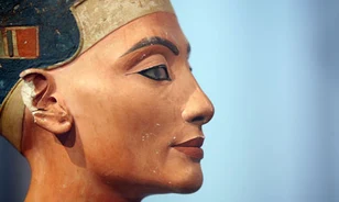 Csellel jutott Németország Nofertiti mellszobrához