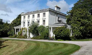 Megnyílik Agatha Christie nyaralója