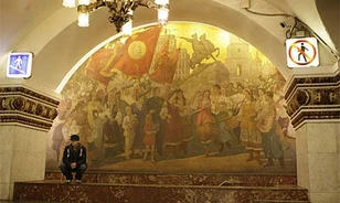 Lenin is visszatért a moszkvai metróba