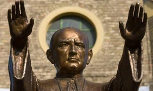 Felavatták Mindszenty József szobrát