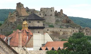 Nyilvántartás készül a dél-szlovákiai várakról