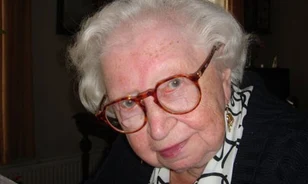 Meghalt Anne Frank naplójának megőrzője