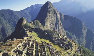 Légihídon mentik a Machu Picchun rekedt turistákat
