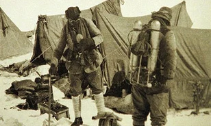 Expedíció keresi George Mallory fényképezőgépét