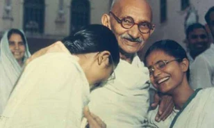 Sajátosan értelmezte a szexuális önmegtartóztatást Gandhi