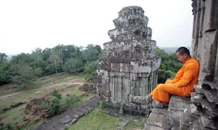 Khmer szobrok kerültek vissza Kambodzsába
