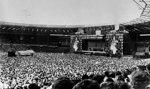 Monumentális segélykoncert Afrikáért